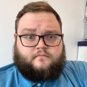 Meet your Posher, Logan